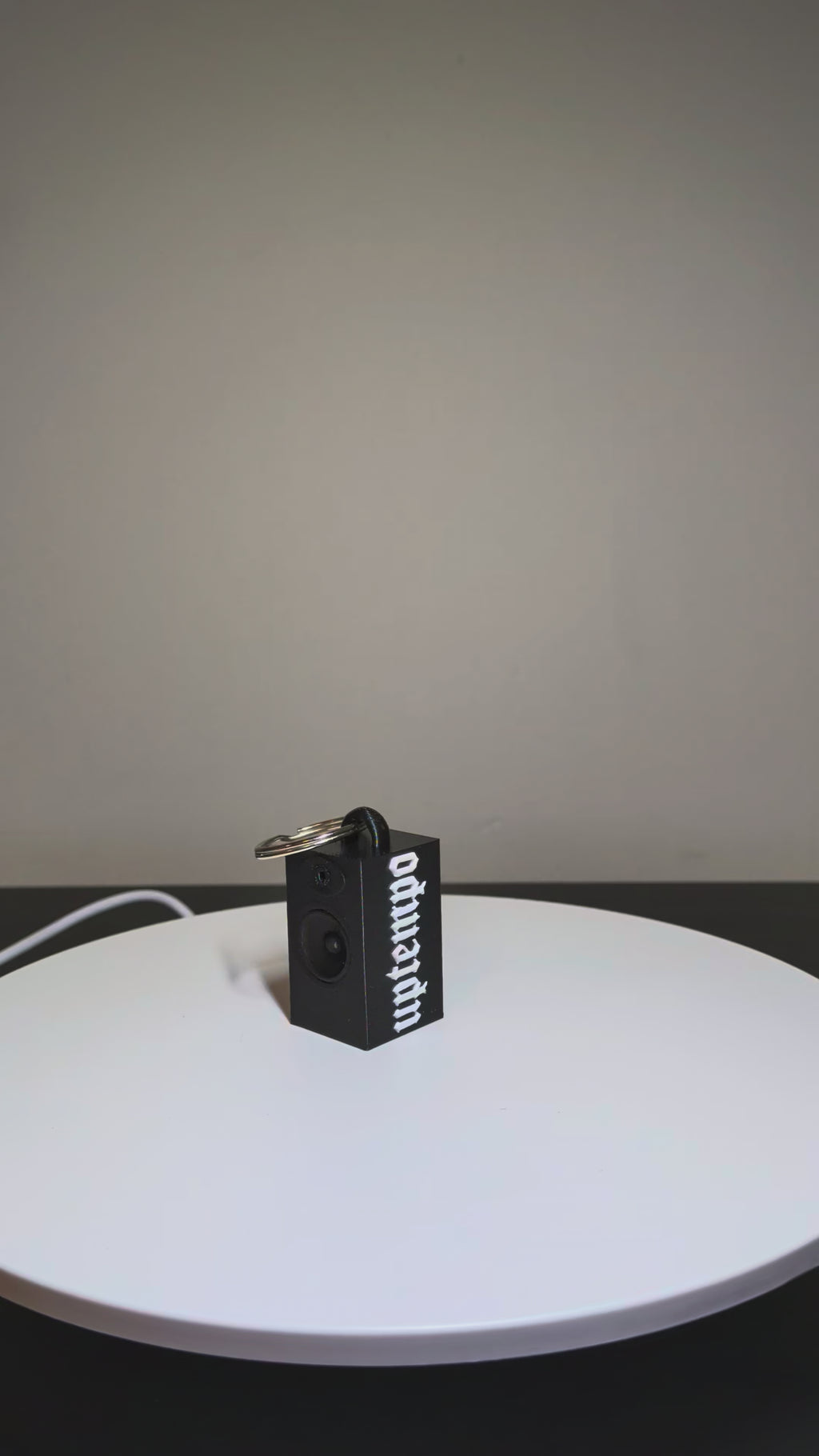 Llavero Altavoz Uptempo 220 BPM